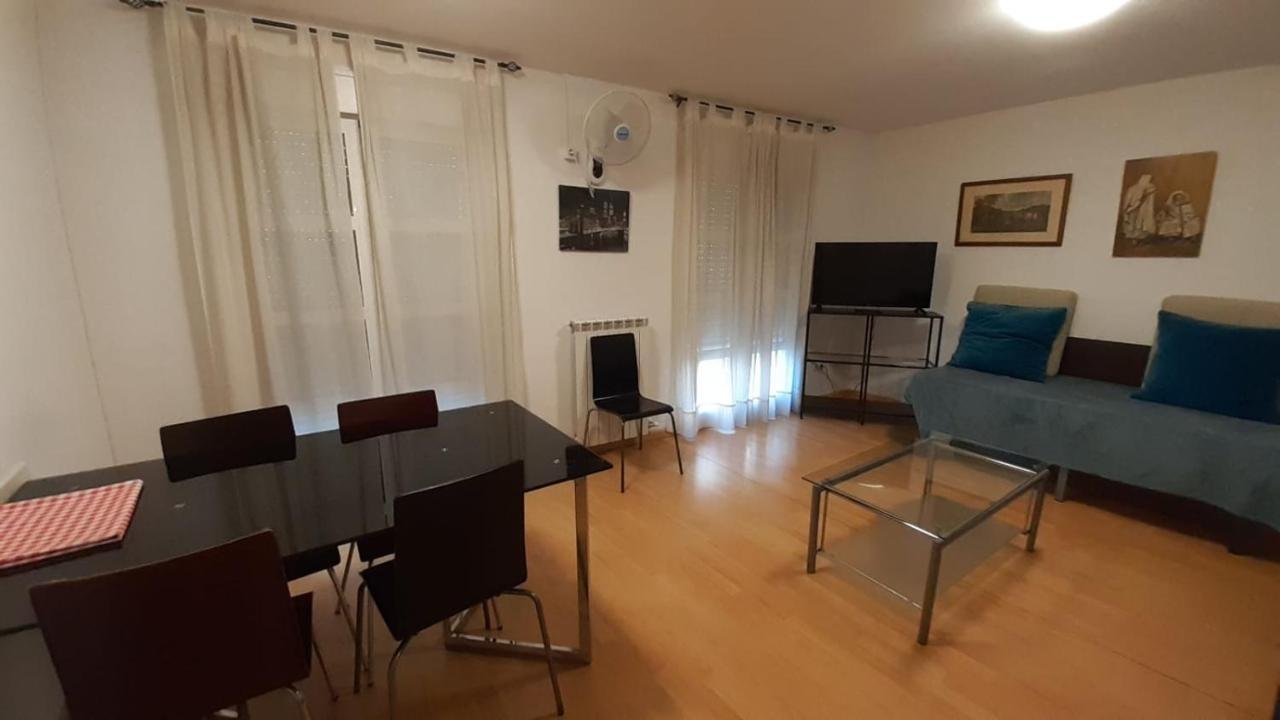 Apartamentos Auhabitat Zaragoza, Edificio De Apartamentos Turisticos エクステリア 写真