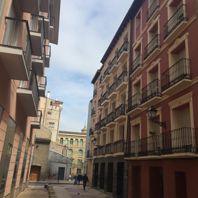 Apartamentos Auhabitat Zaragoza, Edificio De Apartamentos Turisticos エクステリア 写真