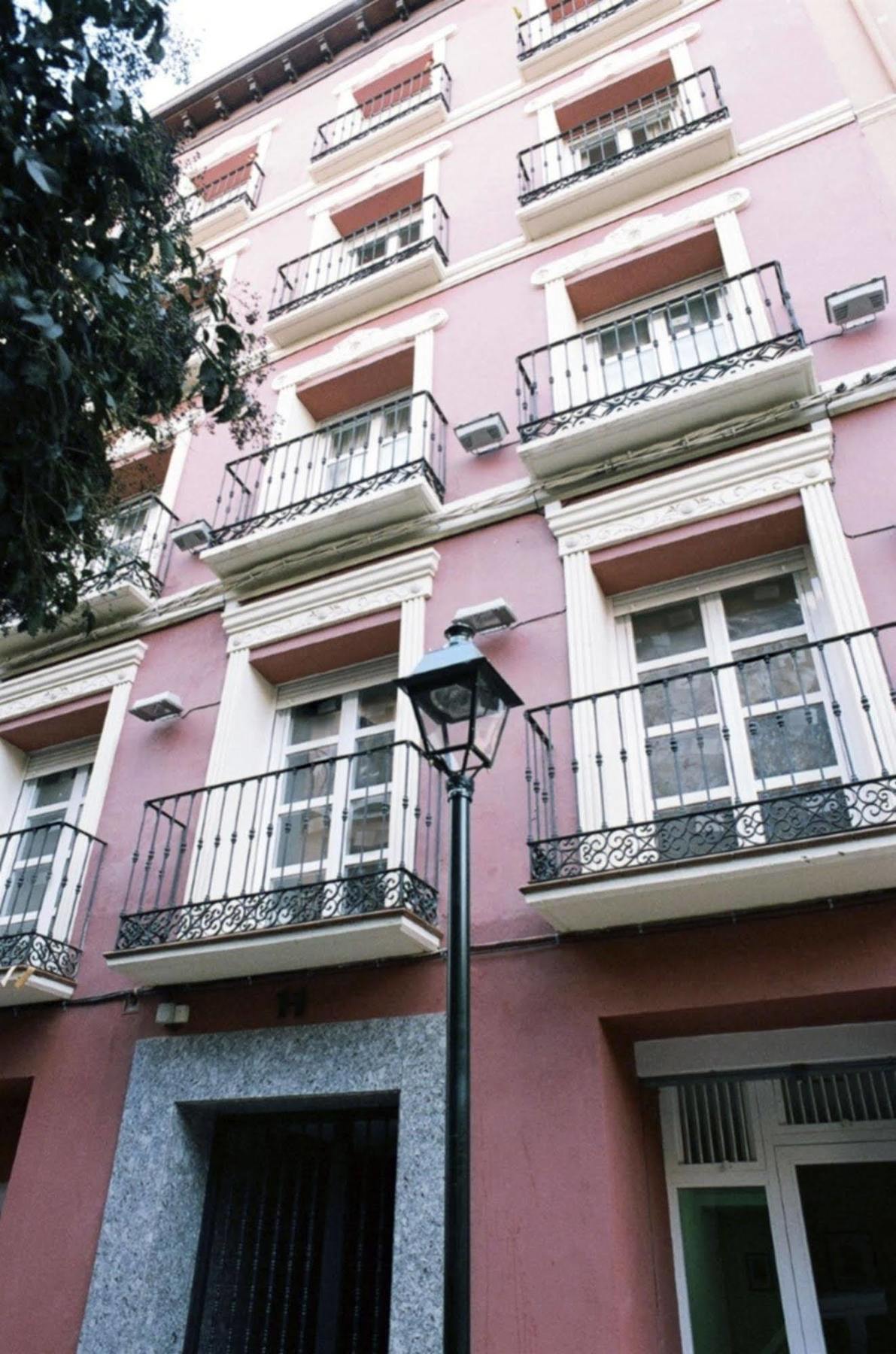 Apartamentos Auhabitat Zaragoza, Edificio De Apartamentos Turisticos エクステリア 写真