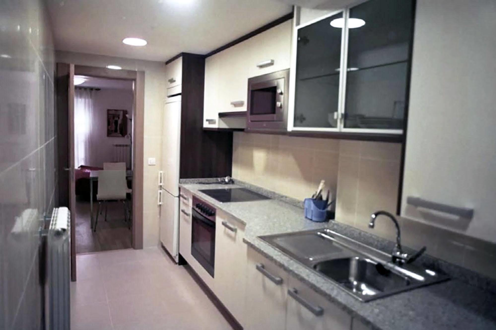 Apartamentos Auhabitat Zaragoza, Edificio De Apartamentos Turisticos エクステリア 写真