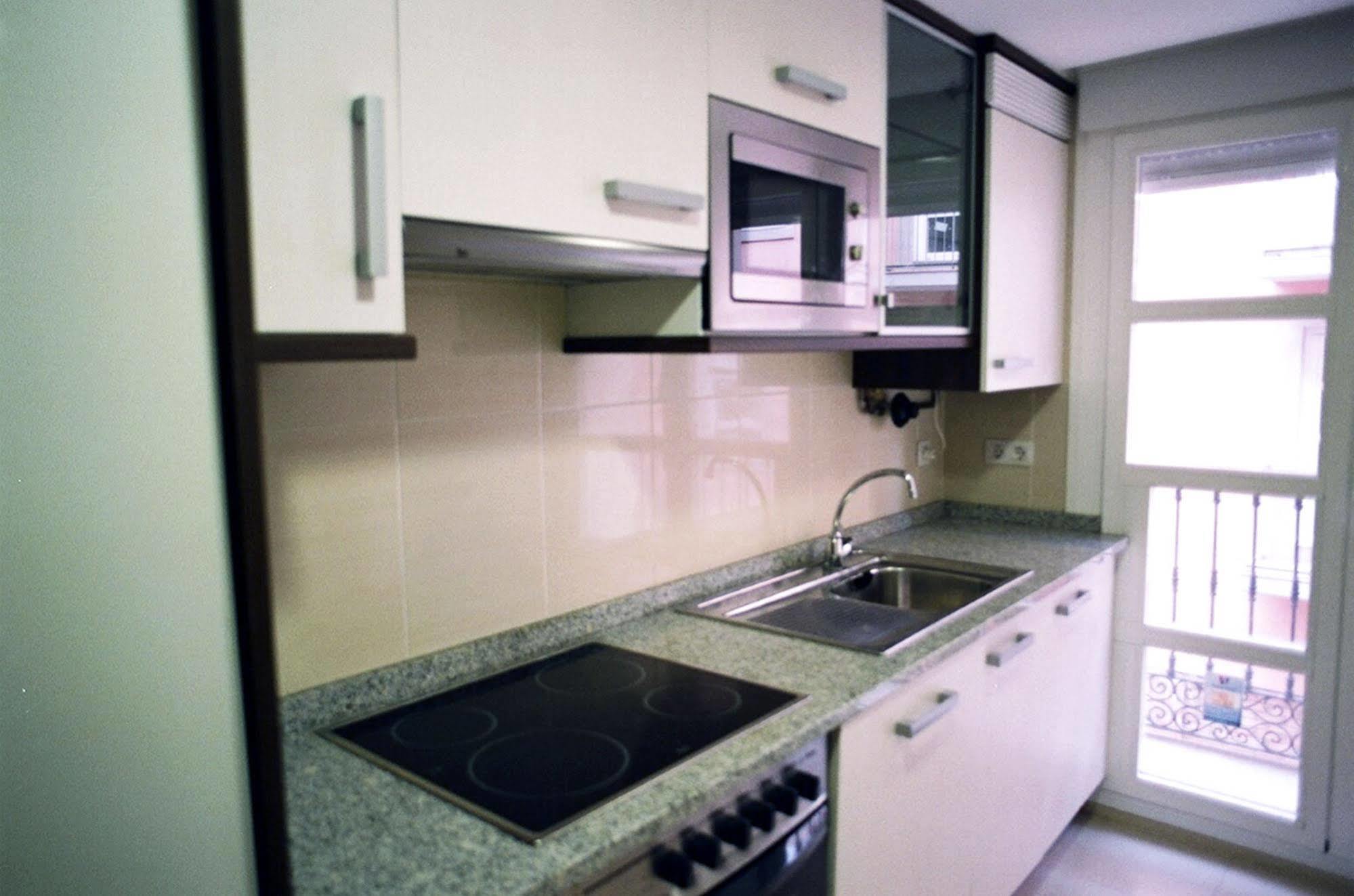 Apartamentos Auhabitat Zaragoza, Edificio De Apartamentos Turisticos エクステリア 写真