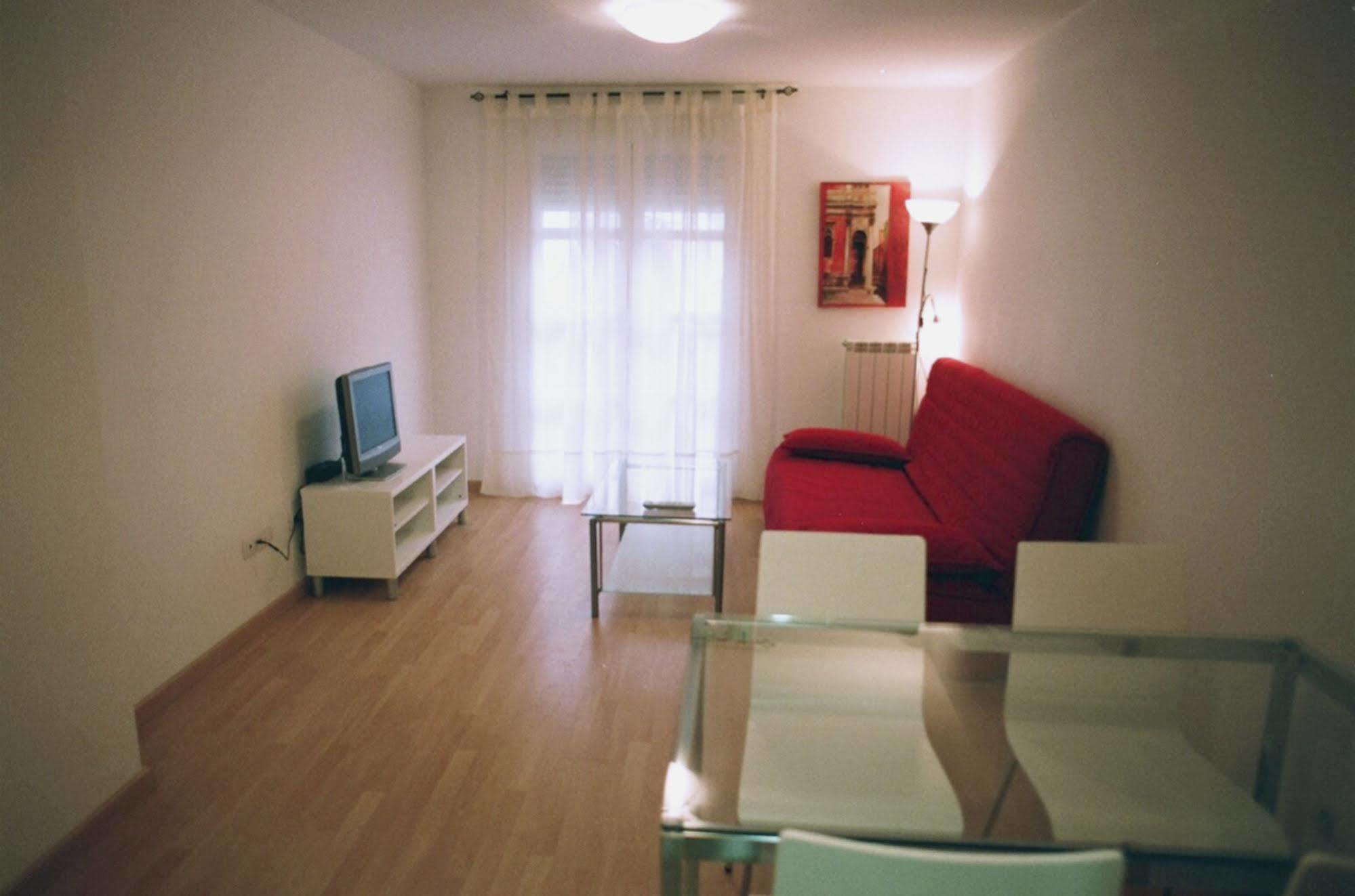 Apartamentos Auhabitat Zaragoza, Edificio De Apartamentos Turisticos エクステリア 写真