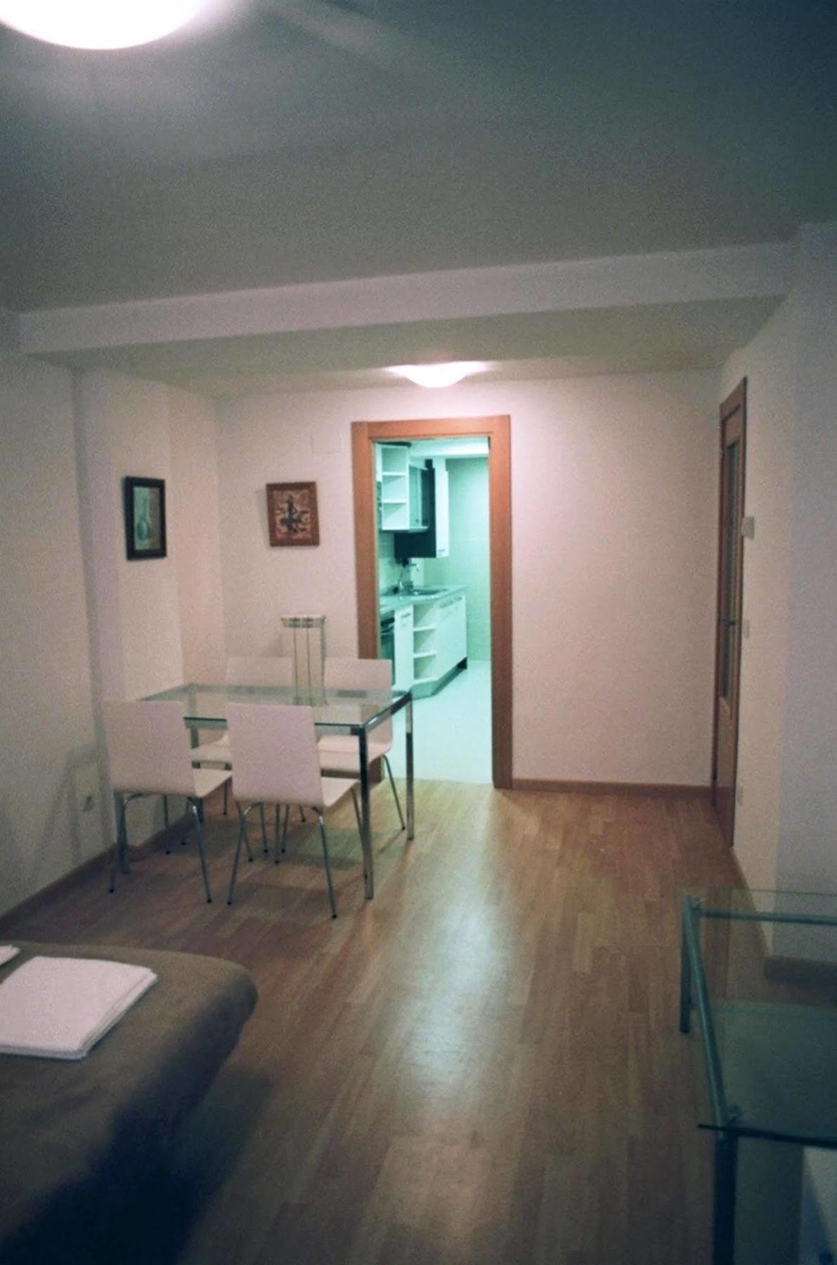 Apartamentos Auhabitat Zaragoza, Edificio De Apartamentos Turisticos エクステリア 写真